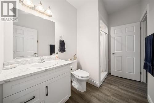 5969 Townsend Line Unit# 43, Lambton Shores, ON - Indoor Photo Showing Bathroom