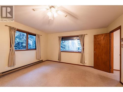 5671 Longbeach Road, Nelson, BC - Indoor Photo Showing Other Room