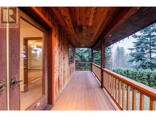 5671 Longbeach Road, Nelson, BC - Outdoor With Exterior