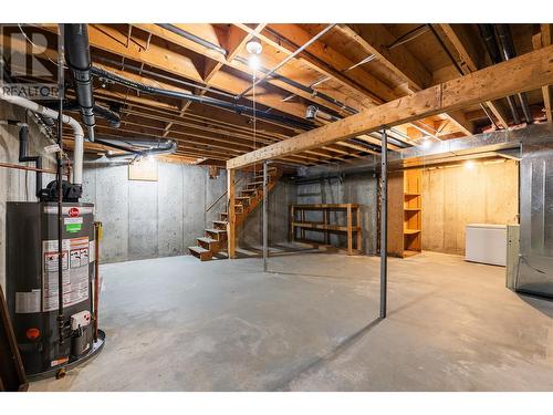 5671 Longbeach Road, Nelson, BC - Indoor Photo Showing Basement