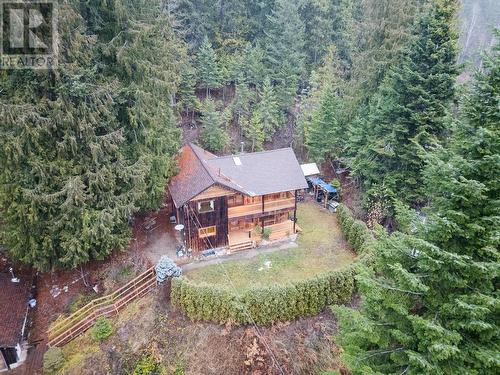 5671 Longbeach Road, Nelson, BC - Outdoor