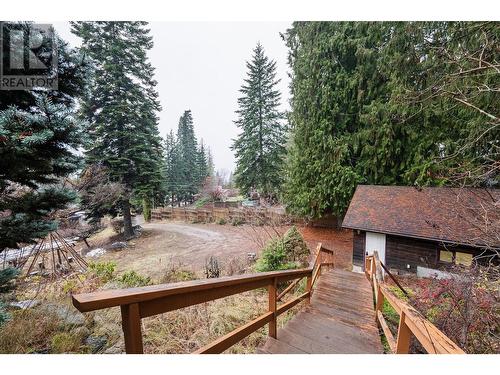 5671 Longbeach Road, Nelson, BC - Outdoor