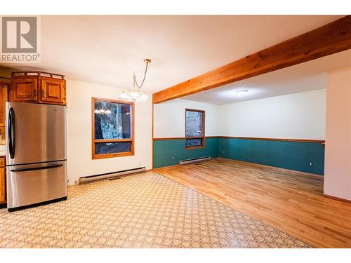 5671 Longbeach Road, Nelson, BC - Indoor Photo Showing Other Room