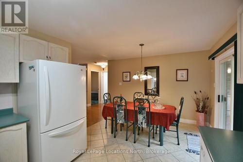 19 Brillinger Drive, Wasaga Beach, ON - Indoor Photo Showing Dining Room