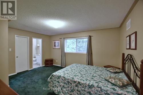 19 Brillinger Drive, Wasaga Beach, ON - Indoor Photo Showing Bedroom