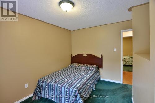 19 Brillinger Drive, Wasaga Beach, ON - Indoor Photo Showing Bedroom