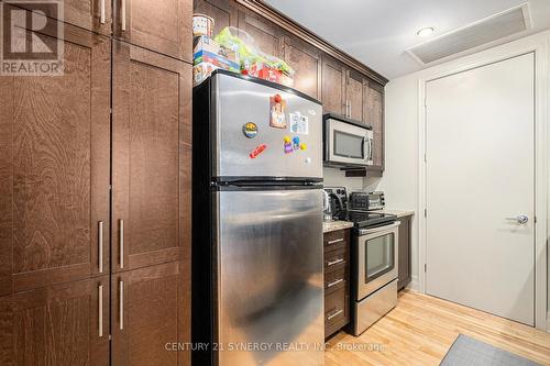 708 - 330 Loretta Avenue S, Ottawa, ON - Indoor Photo Showing Kitchen