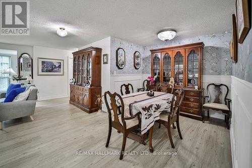 315 - 23 Lorraine Drive, Toronto, ON - Indoor Photo Showing Dining Room