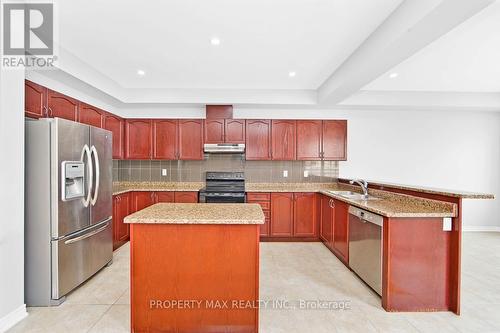 20 Toulouse Court, Markham, ON - Indoor Photo Showing Kitchen With Double Sink