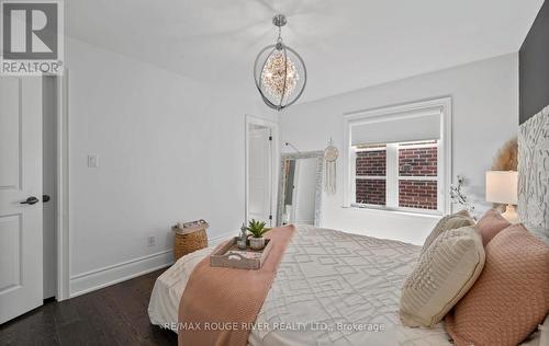 21 Verdi Road, Richmond Hill, ON - Indoor Photo Showing Bedroom