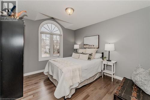 Bedroom featuring hardwood / wood-style flooring - 17 Weir Drive, Guelph, ON - Indoor Photo Showing Bedroom