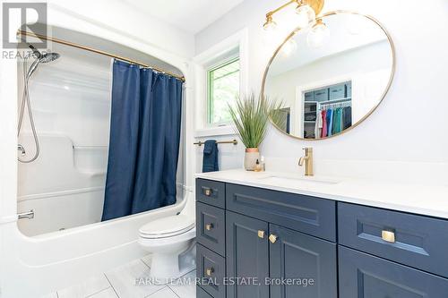 37 O'Donnell Court, Penetanguishene, ON - Indoor Photo Showing Bathroom