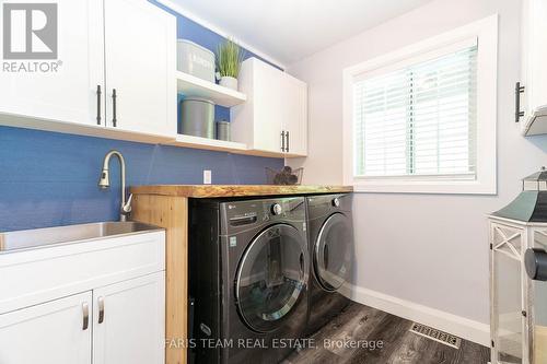 37 O'Donnell Court, Penetanguishene, ON - Indoor Photo Showing Laundry Room