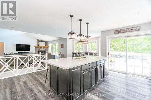 37 O'Donnell Court, Penetanguishene, ON - Indoor Photo Showing Kitchen