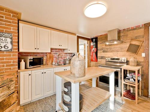 Logement - 1023  - 1027 Rue King O., Sherbrooke (Les Nations), QC - Indoor Photo Showing Kitchen