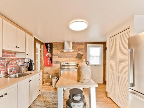 Logement - 1023  - 1027 Rue King O., Sherbrooke (Les Nations), QC - Indoor Photo Showing Kitchen