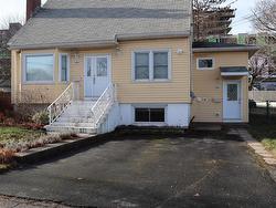 3500 Rowe Avenue  Halifax, NS B3L 4C7