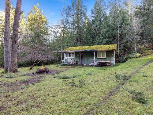 808 Rainbow Rd, Salt Spring, BC 