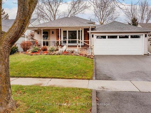 116 Tyson Dr, East Gwillimbury, ON - Outdoor With Deck Patio Veranda With Facade