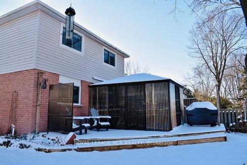 116 Tyson Dr, East Gwillimbury, ON - Outdoor With Exterior