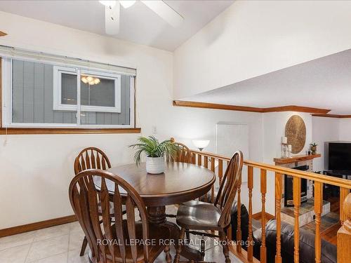 116 Tyson Dr, East Gwillimbury, ON - Indoor Photo Showing Dining Room