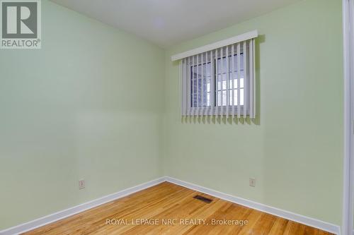 7061 Dolphin Street, Niagara Falls (212 - Morrison), ON - Indoor Photo Showing Other Room