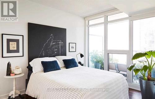 1509 - 80 Queens Wharf Road E, Toronto, ON - Indoor Photo Showing Bedroom