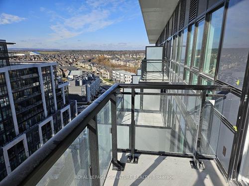 Ph19-395 Dundas St W, Oakville, ON - Outdoor With Balcony With Exterior