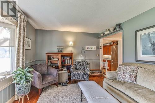 195927 19Th Line, Zorra (Kintore), ON - Indoor Photo Showing Living Room