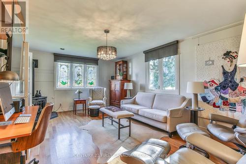 195927 19Th Line, Zorra (Kintore), ON - Indoor Photo Showing Living Room