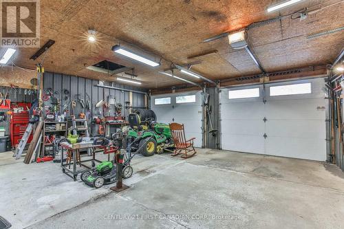 195927 19Th Line, Zorra (Kintore), ON - Indoor Photo Showing Garage