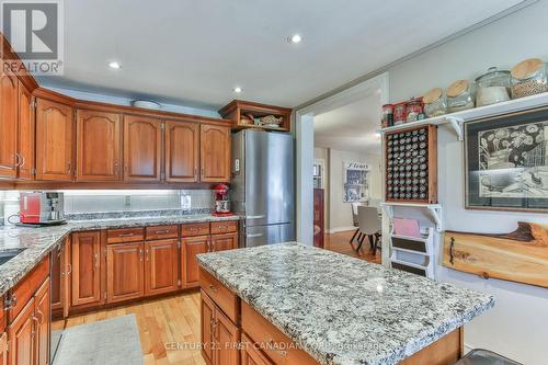 195927 19Th Line, Zorra (Kintore), ON - Indoor Photo Showing Kitchen