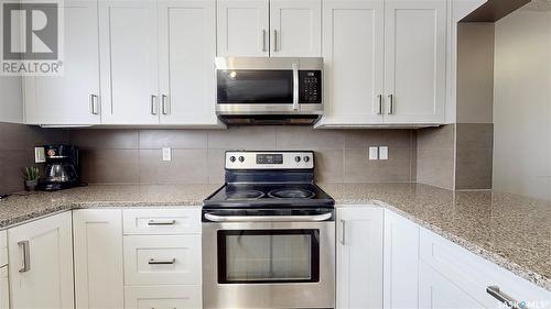 5238 Mitchinson Way, Regina, SK - Indoor Photo Showing Kitchen