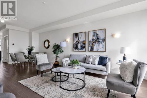 613 Port Darlington Road, Clarington, ON - Indoor Photo Showing Living Room