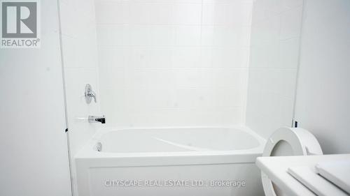 6 Pegler Street E, Ajax, ON - Indoor Photo Showing Bathroom