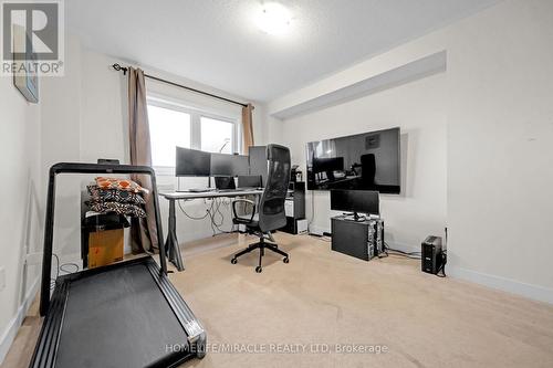 948 Kicking Horse Path N, Oshawa, ON - Indoor Photo Showing Office