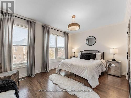 48 Wyatt Lane, Aurora, ON - Indoor Photo Showing Bedroom