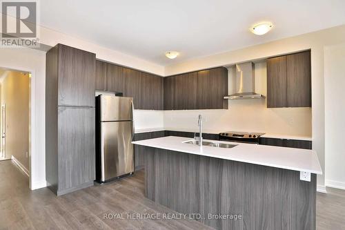 3209 Mintwood Circle, Oakville, ON - Indoor Photo Showing Kitchen With Stainless Steel Kitchen With Double Sink