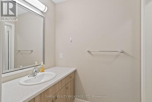 Unit 2 - 745 Chelton Road, London, ON - Indoor Photo Showing Bathroom