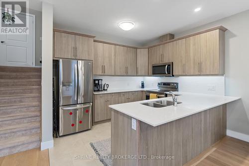 Unit 2 - 745 Chelton Road, London, ON - Indoor Photo Showing Kitchen With Double Sink With Upgraded Kitchen