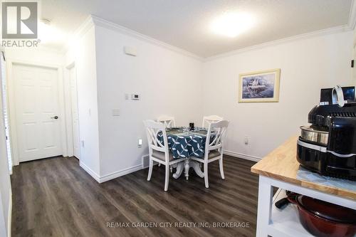 3951 Durban Lane, Lincoln (980 - Lincoln-Jordan/Vineland), ON - Indoor Photo Showing Dining Room