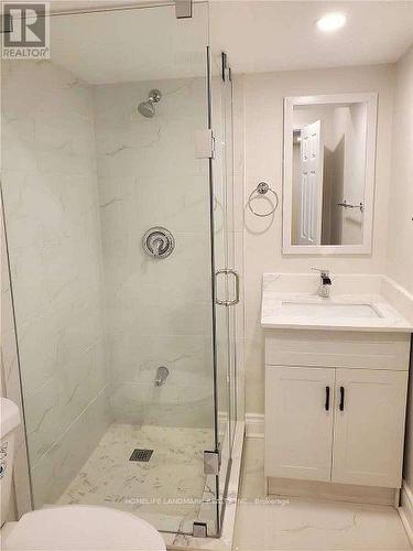 85 Shepton Way, Toronto, ON - Indoor Photo Showing Bathroom