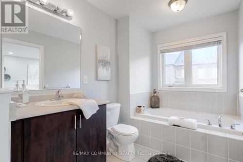 31 Padbury Trail, Brampton, ON - Indoor Photo Showing Bathroom