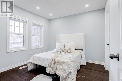 31 Padbury Trail, Brampton, ON - Indoor Photo Showing Bedroom