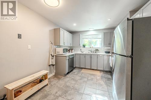 Lower - 63 Gunn Street, Barrie, ON - Indoor Photo Showing Kitchen