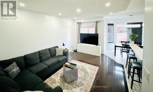 403 Landsborough Avenue, Milton, ON - Indoor Photo Showing Living Room