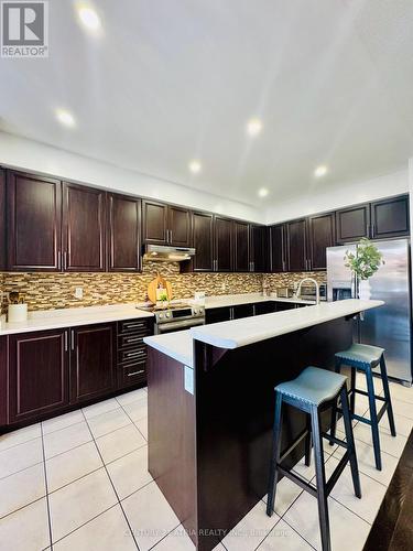 403 Landsborough Avenue, Milton, ON - Indoor Photo Showing Kitchen With Upgraded Kitchen