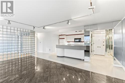 2144 Pelissier Street, Windsor, ON - Indoor Photo Showing Kitchen