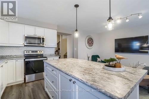 62 - 975 Whitlock Avenue, Milton, ON - Indoor Photo Showing Kitchen With Stainless Steel Kitchen