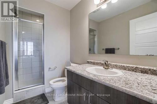 62 - 975 Whitlock Avenue, Milton, ON - Indoor Photo Showing Bathroom